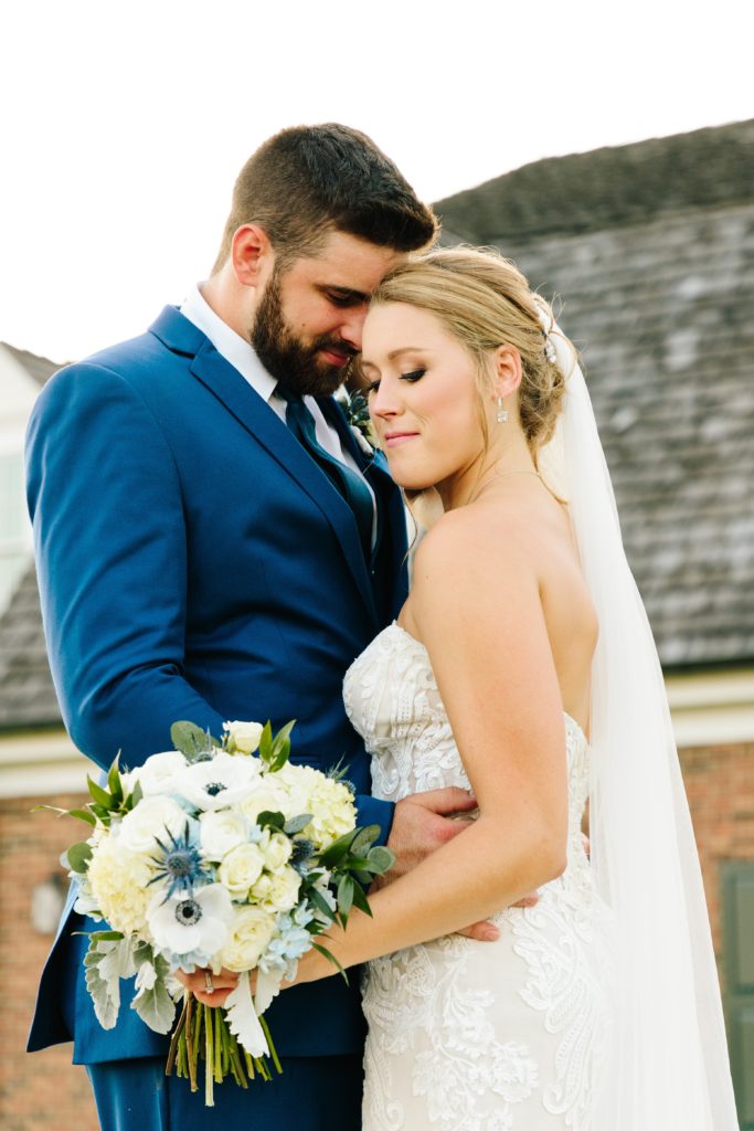 Summer Wedding at Mildale Farm, Natalie Nichole Photography, Kansas City Wedding Photographer, anemone, wedding day portraits, bride and groom, blue and white, summer color palette, light blue, navy, white, blue and white bouquet, flowers