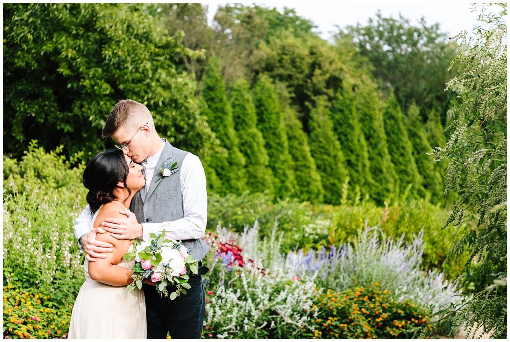 bride and groom garden first look, kansas city wedding, natalie nichole photography