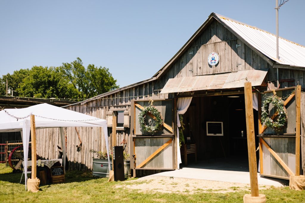 The Barn at Cricket Creek, barn wedding venue