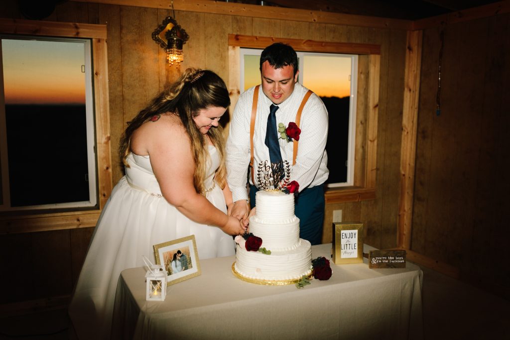 summer wedding at The Barn at Cricket Creek, Kansas City wedding photographer, cake cutting, best day ever cake topper, gold cake topper