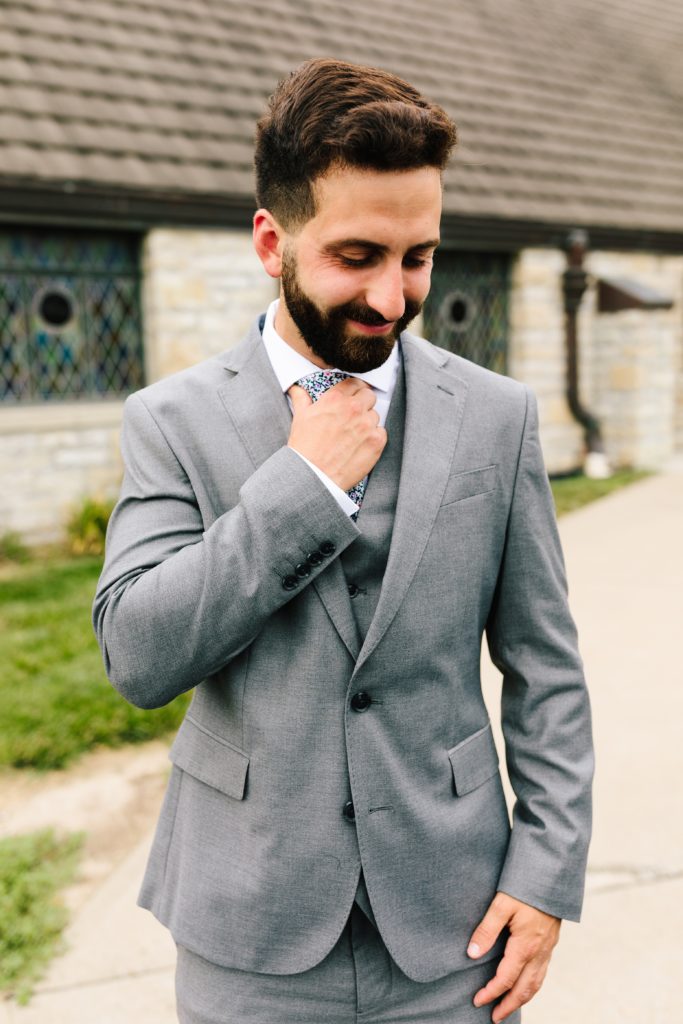 grey suit, purple tie, floral tie, bearded groom,
