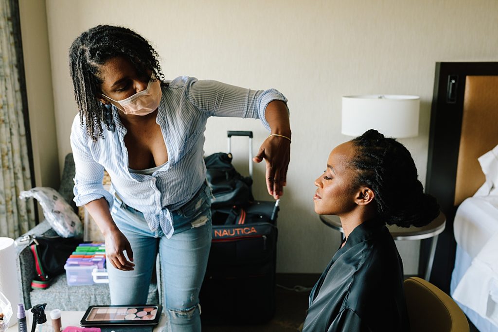 Choosing Your Getting Ready Space: Tips From a KC Wedding Photographer, kansas city make up artist, The westin, crown center, kansas city elopement, how to elope, bride getting ready in hotel,