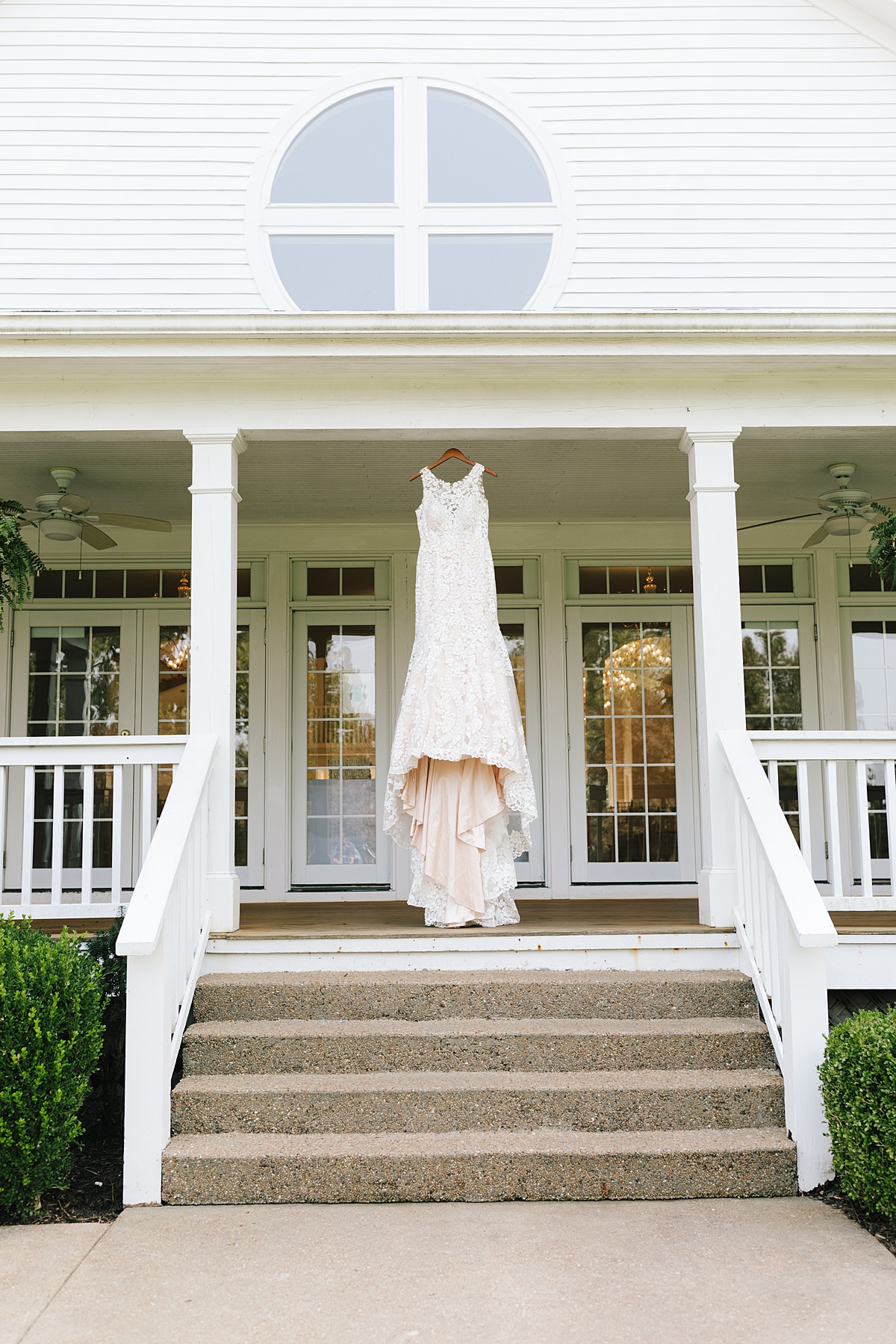The Best Kansas City Bridal Boutiques Kansas Wedding Photographer